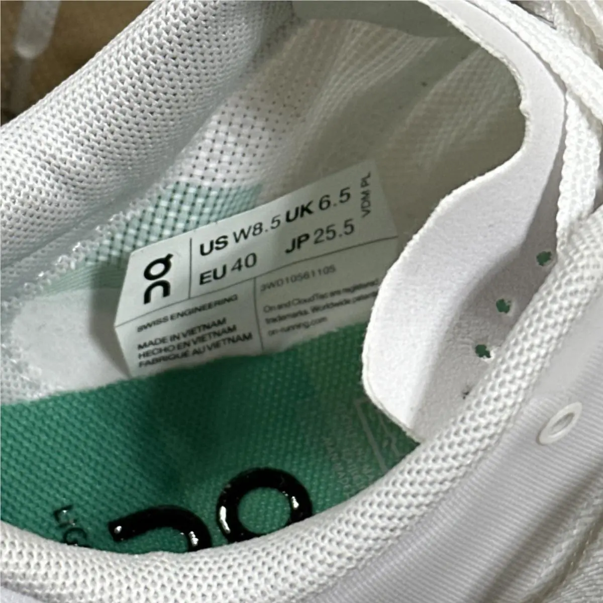 On-Running shoes - OnCloud OnSpike 1500 - Cloud Spike - White 5