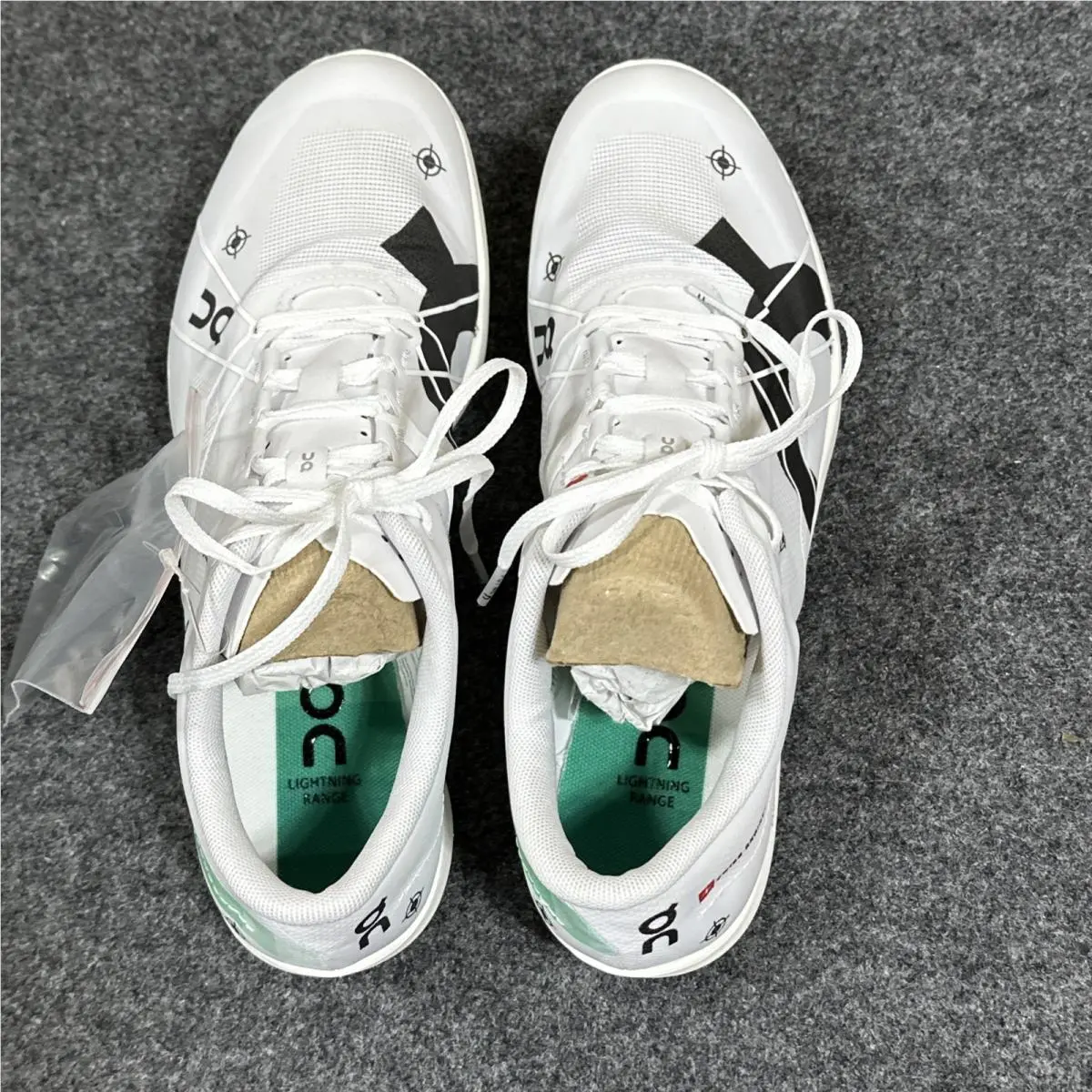 On-Running shoes - OnCloud OnSpike 1500 - Cloud Spike - White 0