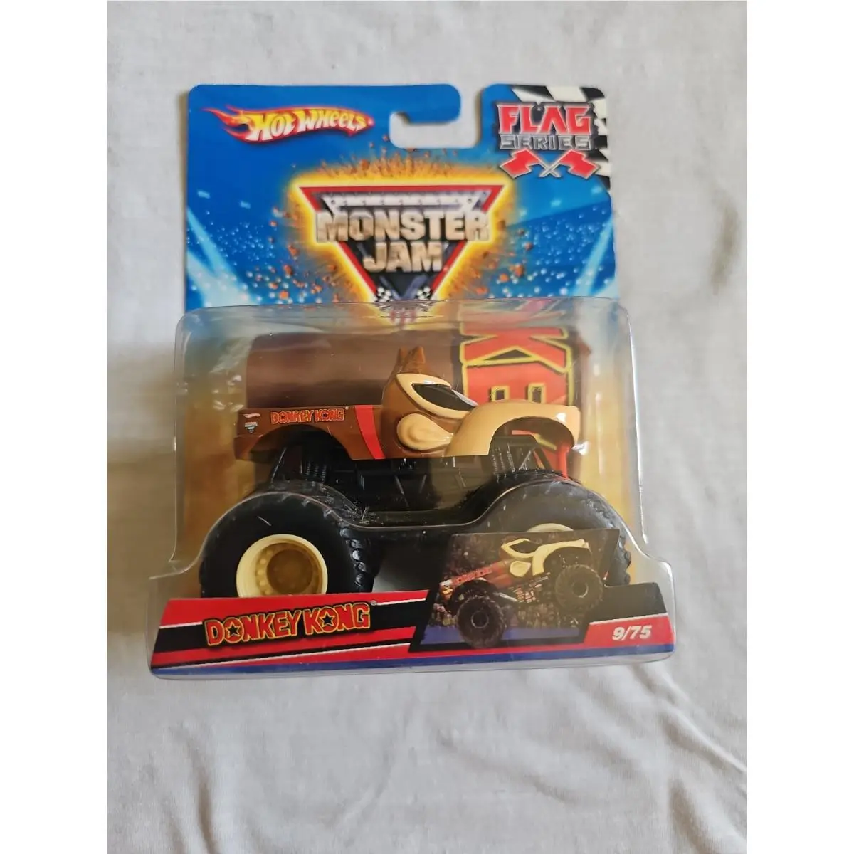 2009 Monster Jam Flag Series Donkey Kong Brown Tan 9/75 Great Package