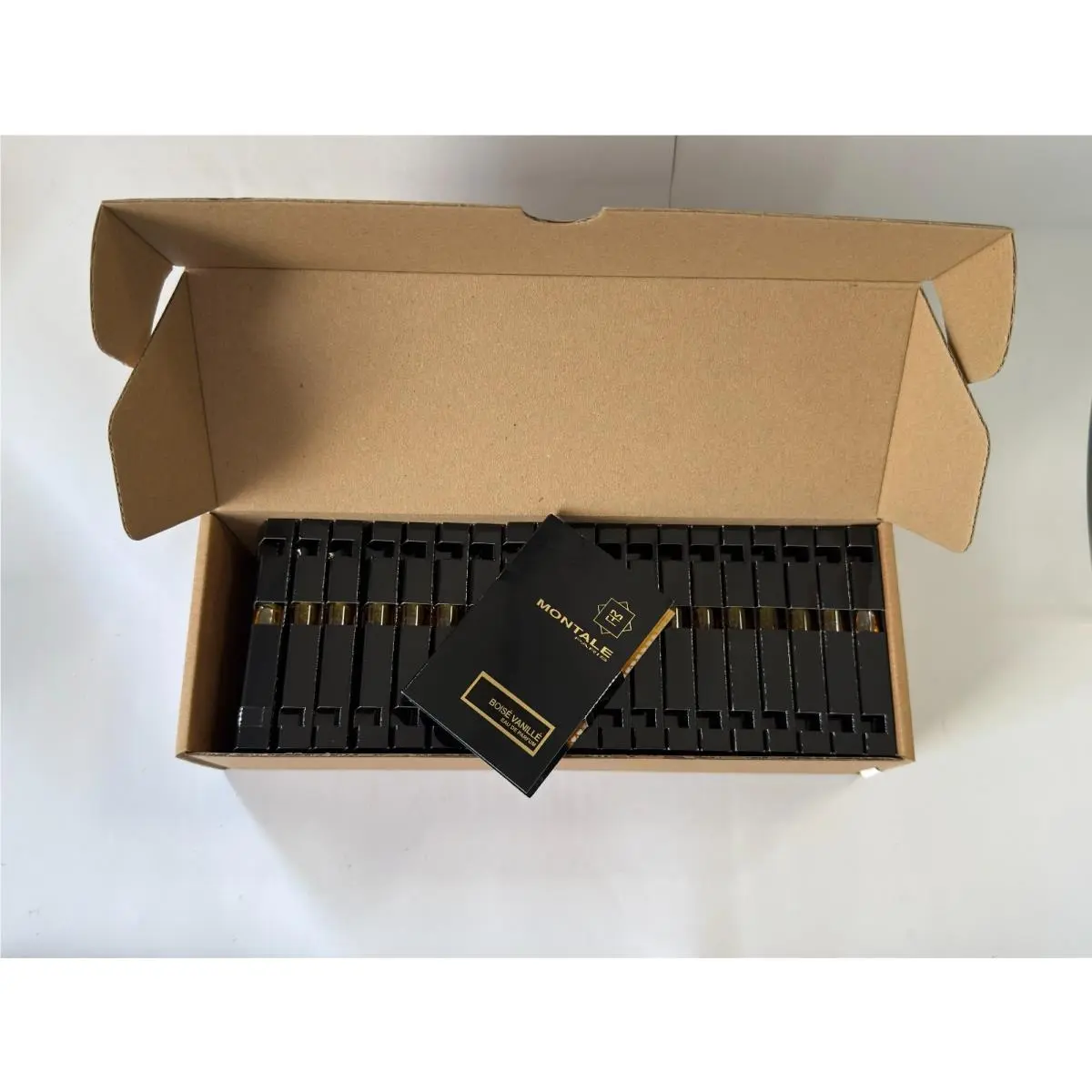Sample Vials Box Of 20 x 2ml Choose Your Scents BOISE VANILLE EDP by Montale