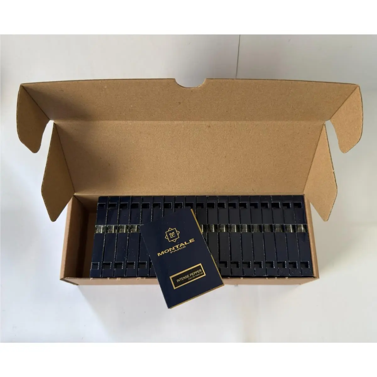 Sample Vials Box Of 20 x 2ml Choose Your Scents INTENSE PEPPER EDP by Montale