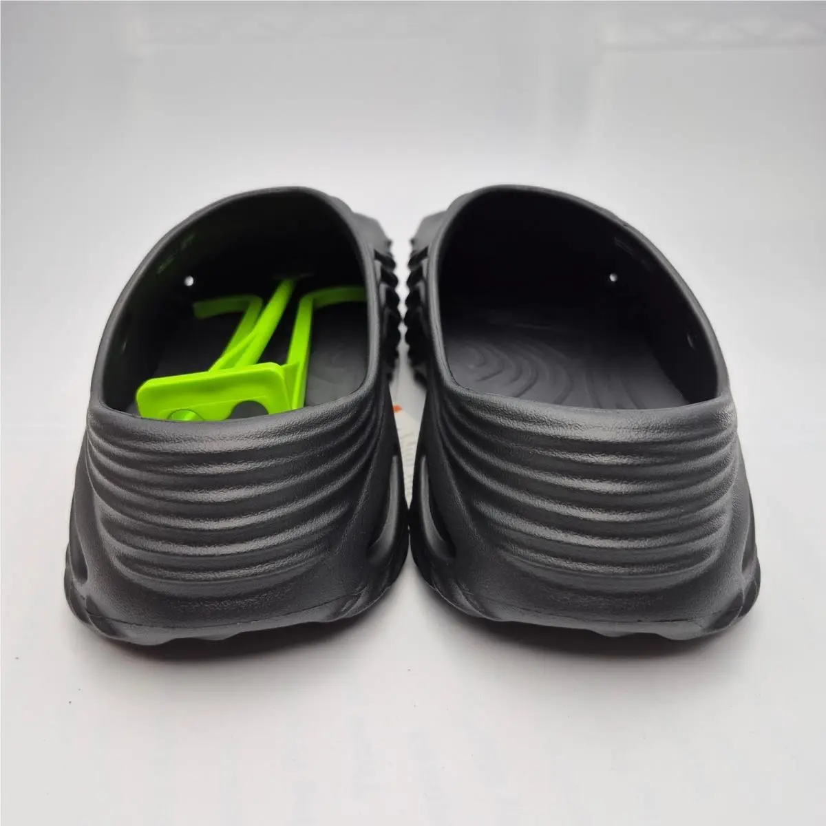 Crocs shoes - 210521-060 - 210521-060 - Black (UPC: 198445210570) 9