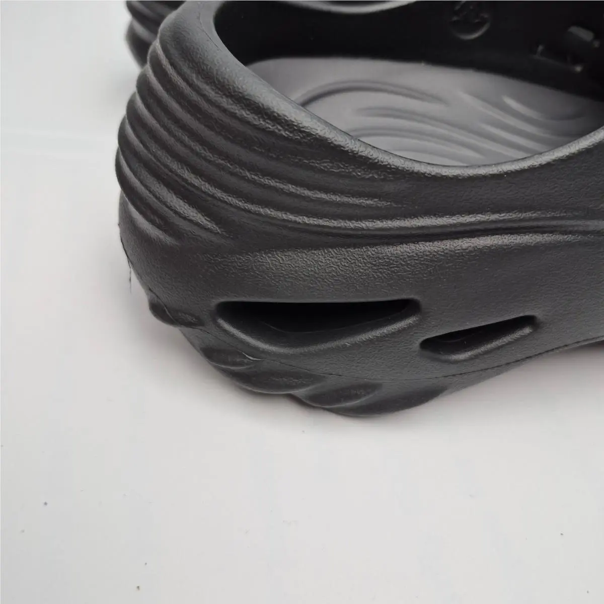 Crocs shoes - 210521-060 - 210521-060 - Black (UPC: 198445210570) 7