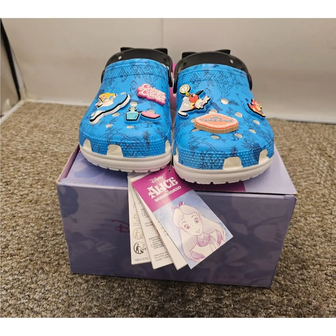 Disney Crocs Alice In Wonderland Cls Clg Multi 00521463 US M5/W7 Size