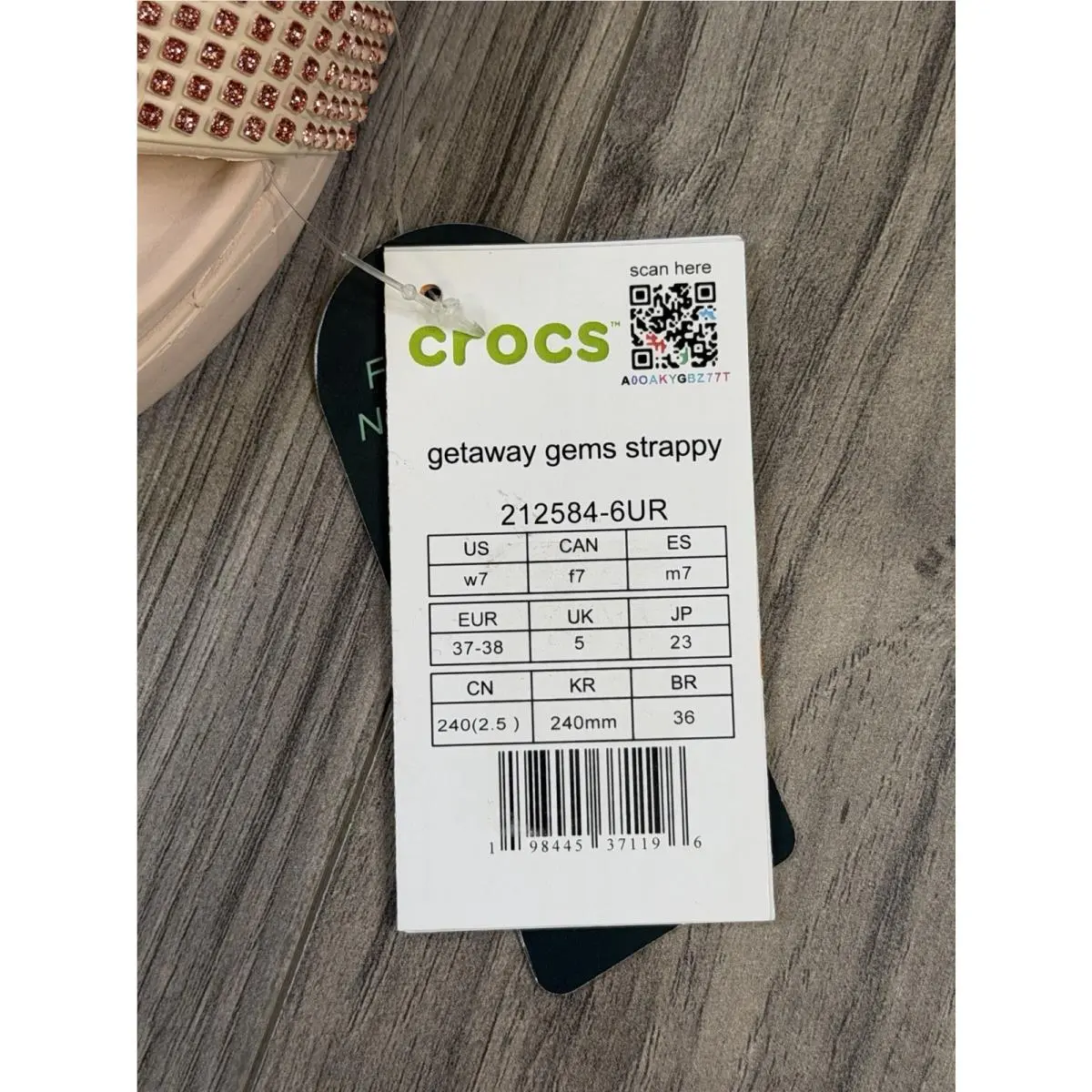 Crocs shoes - Crocs CLassic Flip Sandal - CLassic Flip Sandal - 210446 - Pink 3