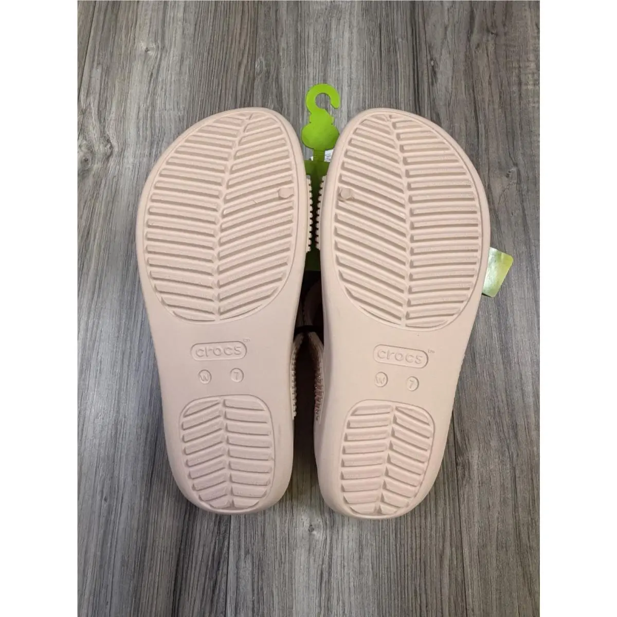 Crocs shoes - Crocs CLassic Flip Sandal - CLassic Flip Sandal - 210446 - Pink 5