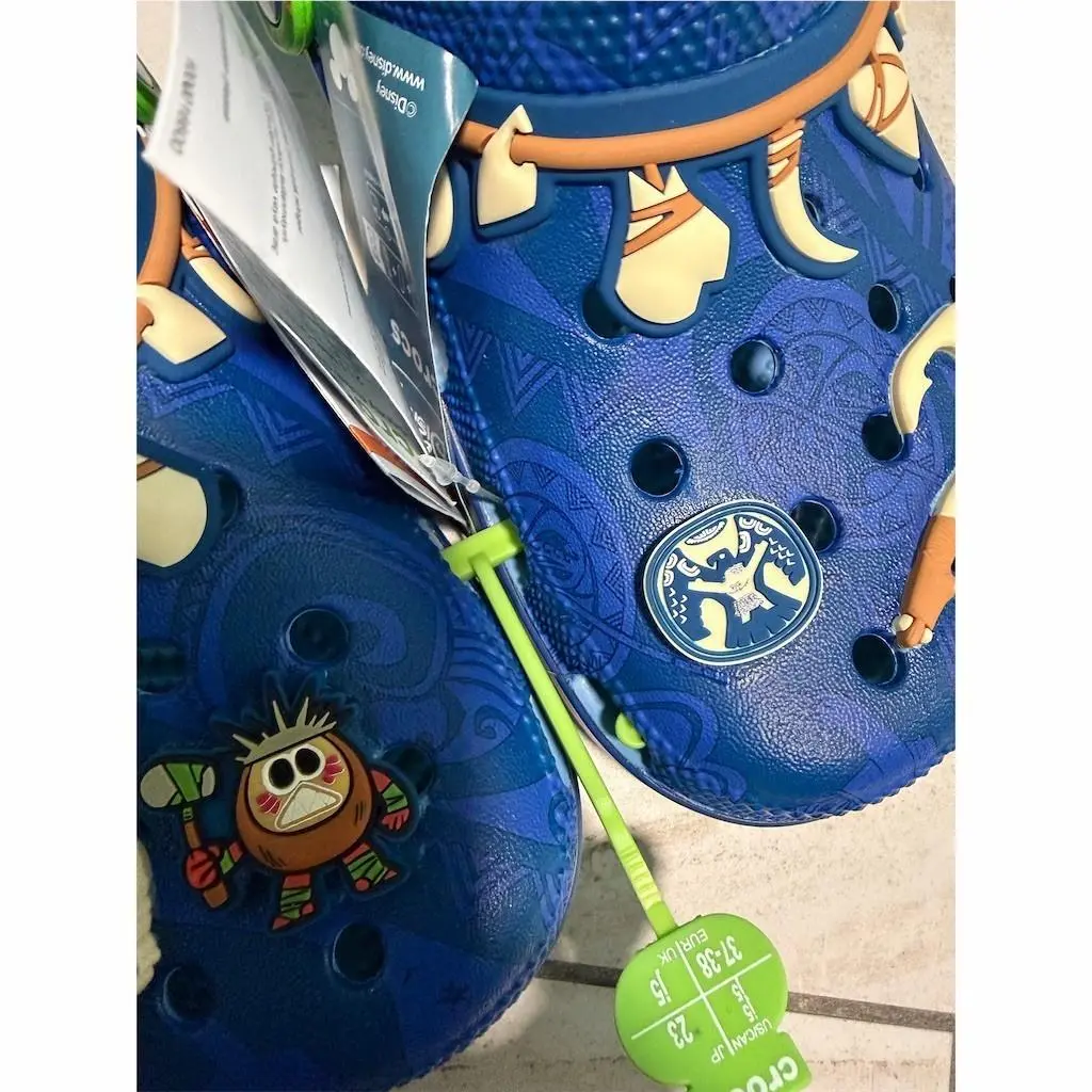 Crocs shoes - Classic Clog (Disney Moana – Maui) - Multicolor 2