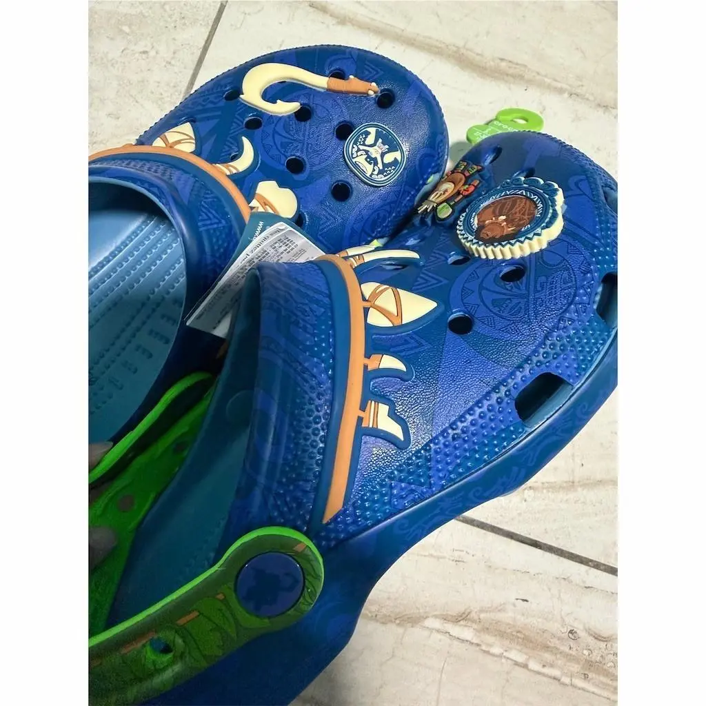 Crocs shoes - Classic Clog (Disney Moana – Maui) - Multicolor 3