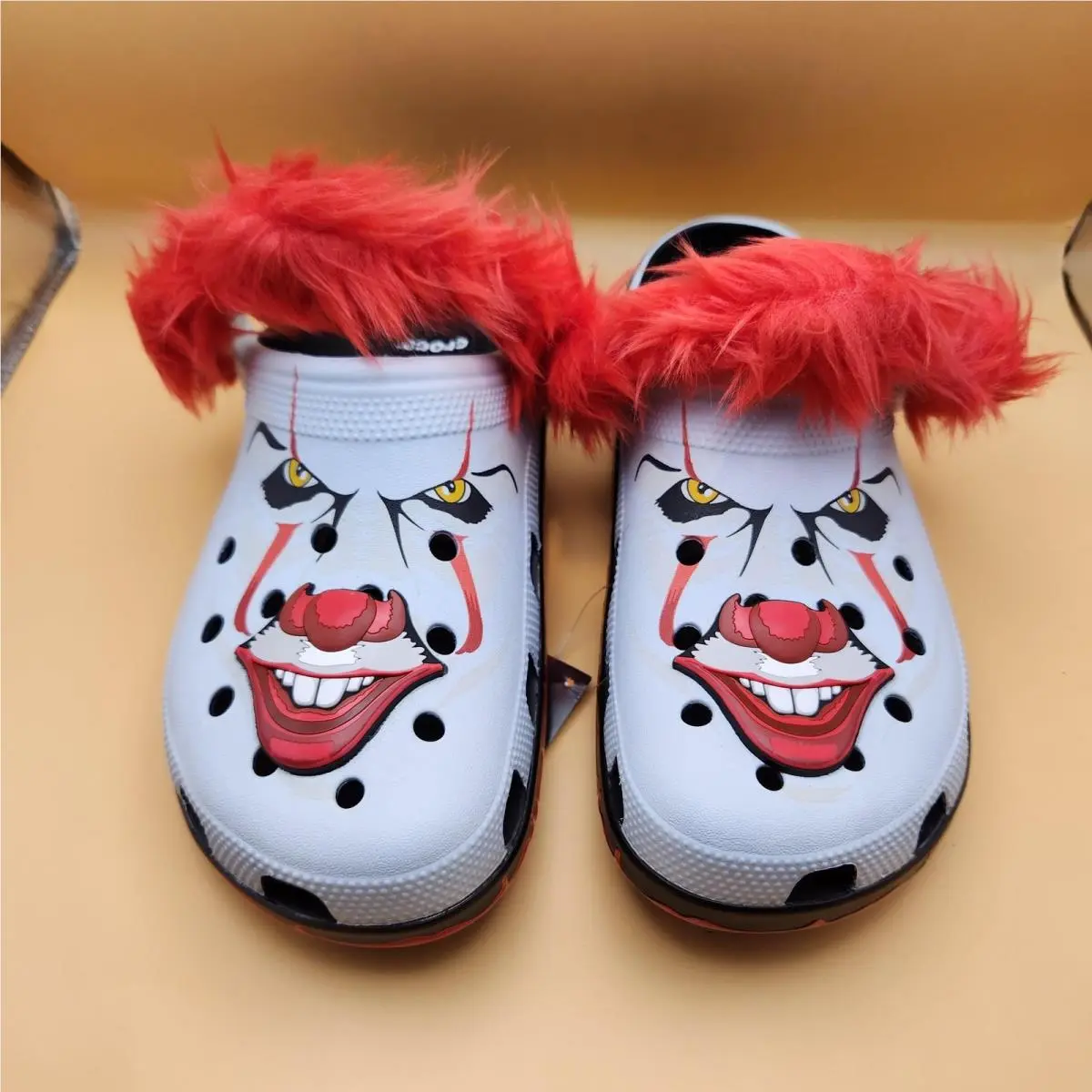 Crocs IT Pennywise Classic Clog Shoes Mens Size 10 Multicolor Movie Horror