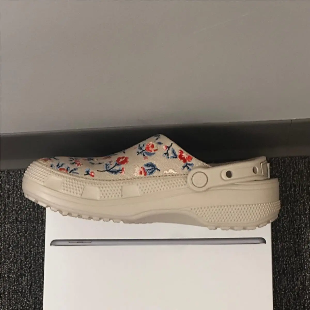 Crocs shoes - Classic Crafted Floral Clog - Classic Crafted Floral Clog - Multicolor 3