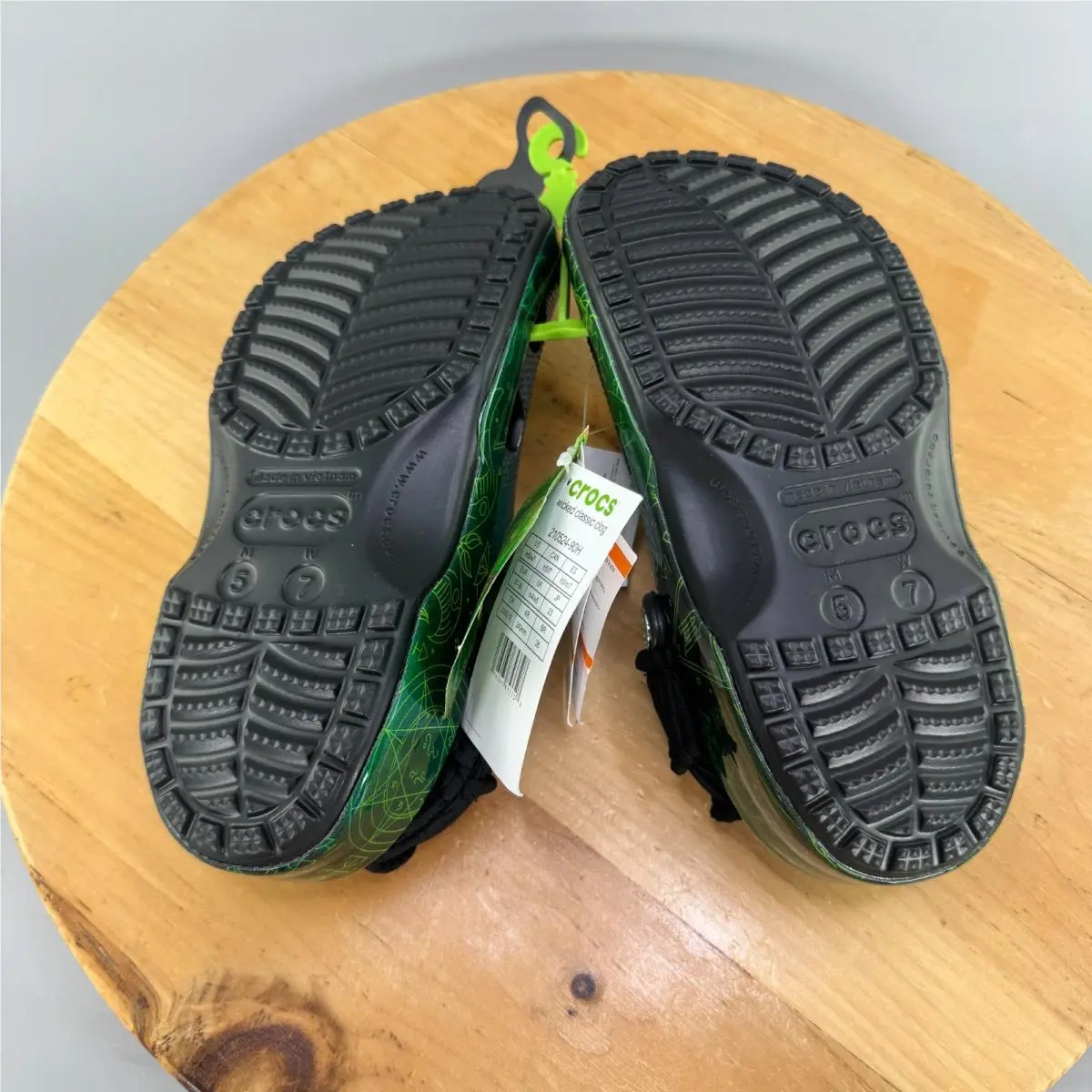Crocs shoes - Crocs Wicked Elphaba - Wicked Elphaba - Green 4