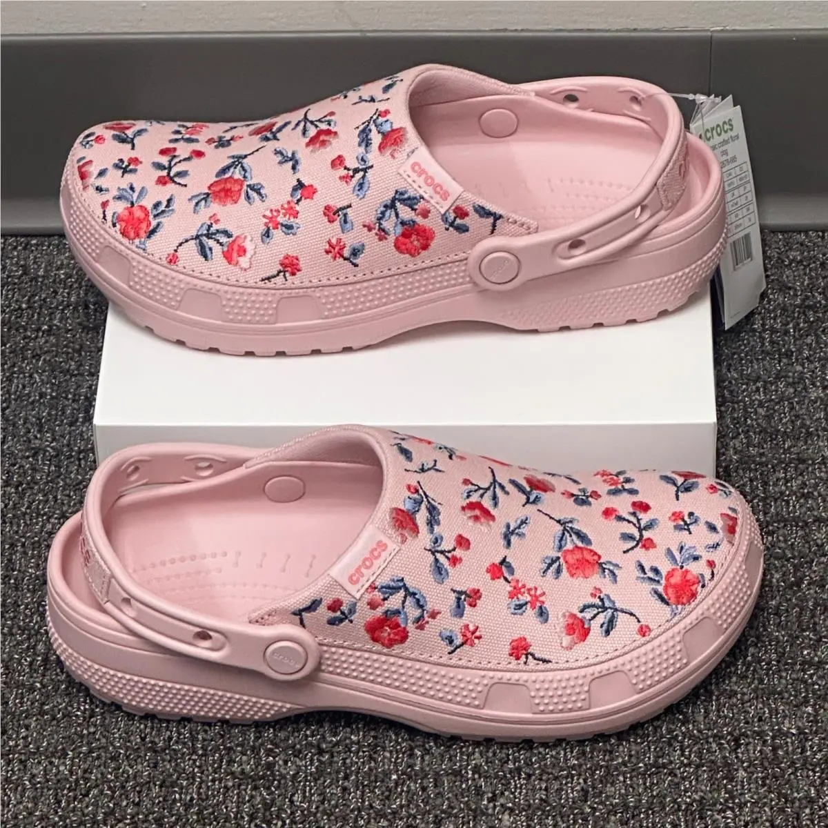 Crocs Classic Crafted Floral Clog Women 10 Pink Embroidered Cotton Candy