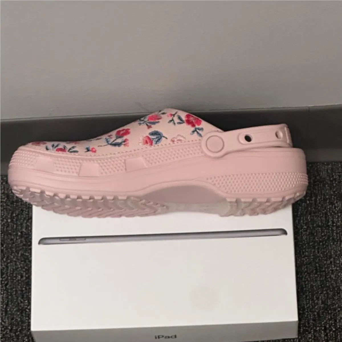 Crocs shoes - Classic Crafted Floral Clog - Classic Crafted Floral Clog - Pink 6