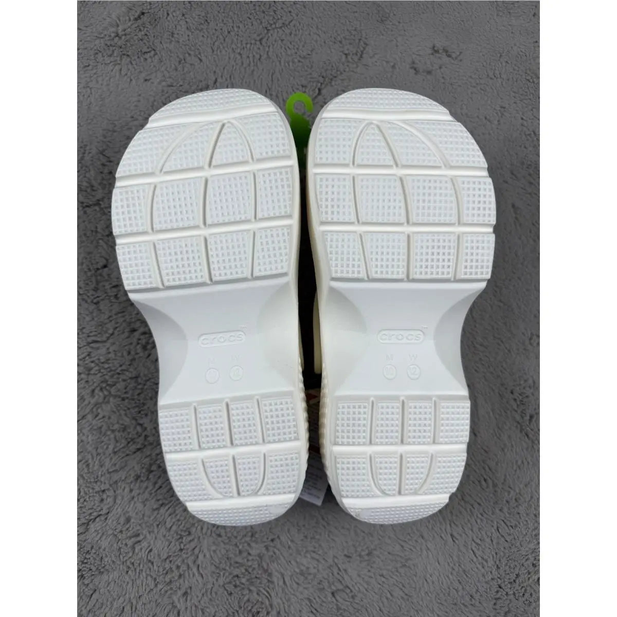 Crocs shoes - Crocs Classic Mega Crush Clog - White 4