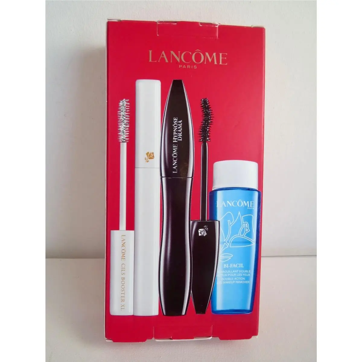 New/box Lancome Eyes That Dramatize Eye Makeup Kit Mascara Mascara Base Clean by Lancôme