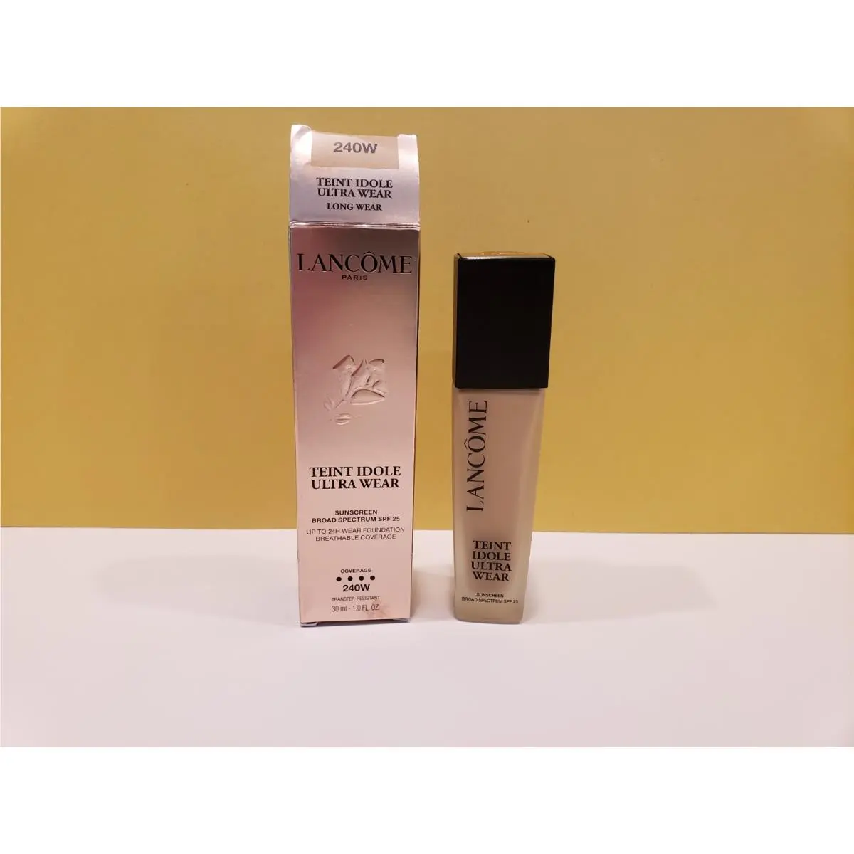 Lancome Teint Idole Ultra Wear Foundation BS Spf 25 240W 06/2028 by Lancôme