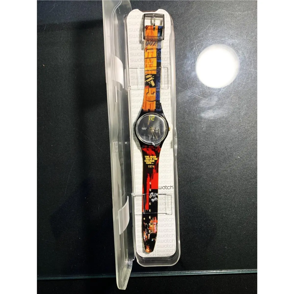 GB210 - 007 James Bond Specials - The Man with Golden Gun by Swatch