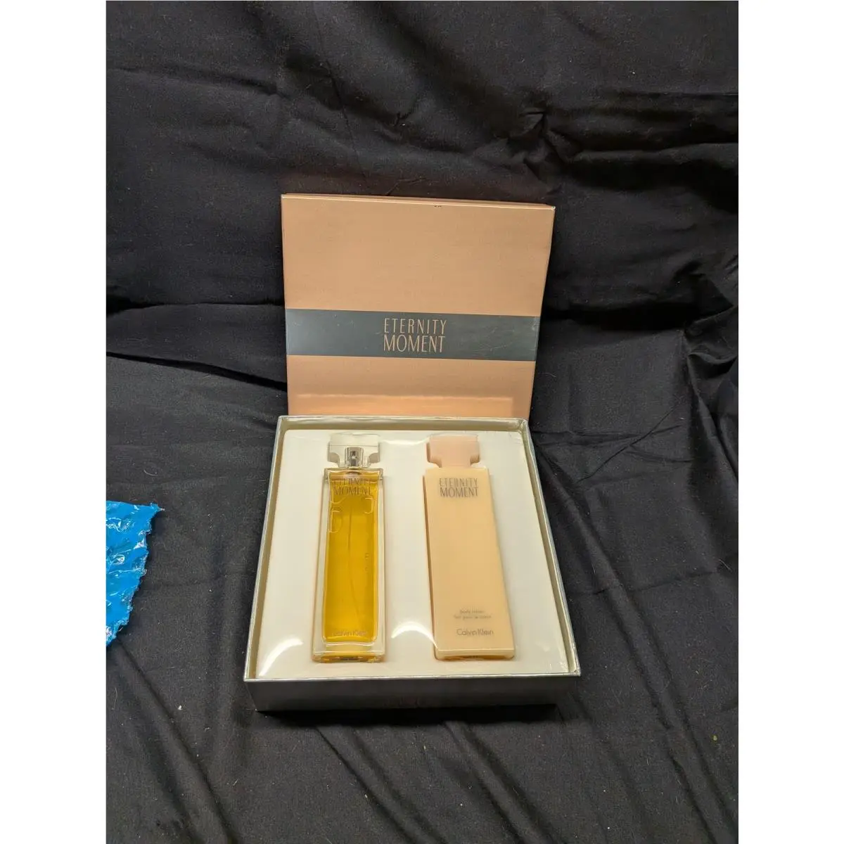 Eternity Moment Womens Gift Set Perfume Body Lotion Fragrance by Calvin Klein
