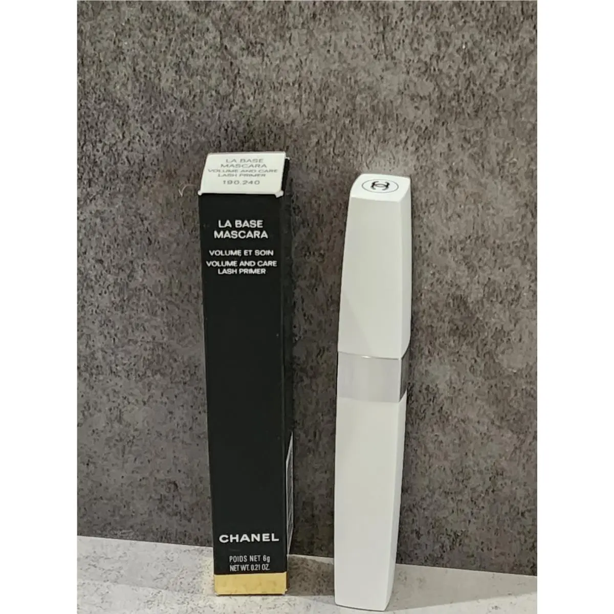Chanel LA Base Mascara Volume and Care Lash Primer Full Size