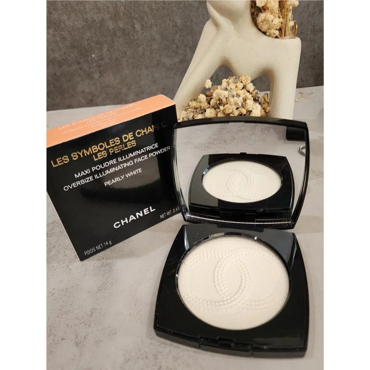 Chanel Les Symboles De Chanel Les Perles Illuminating Face Powder Pearly White