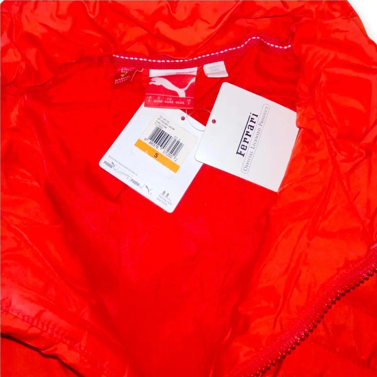 Puma clothing - Red 3
