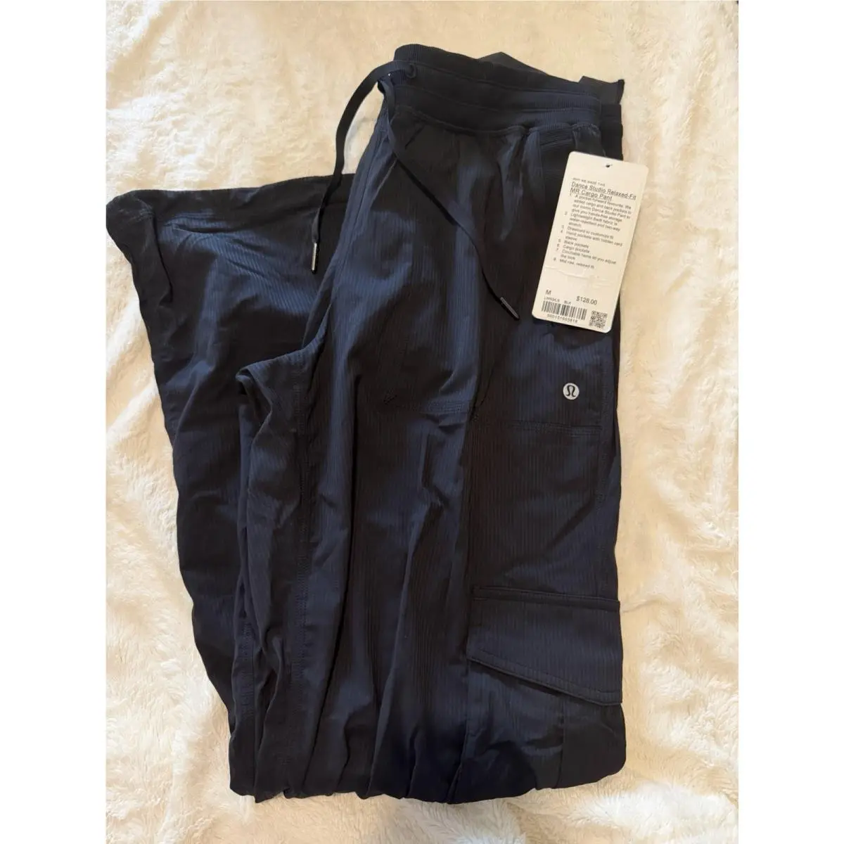 Lululemon Dance Studio Relaxed-fit Mid-rise Cargo Pant Size Medium Black