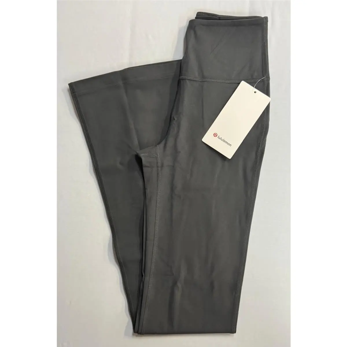 Lululemon Groove Nulu Shr Flared Pant Regular. G Grey. Size 2