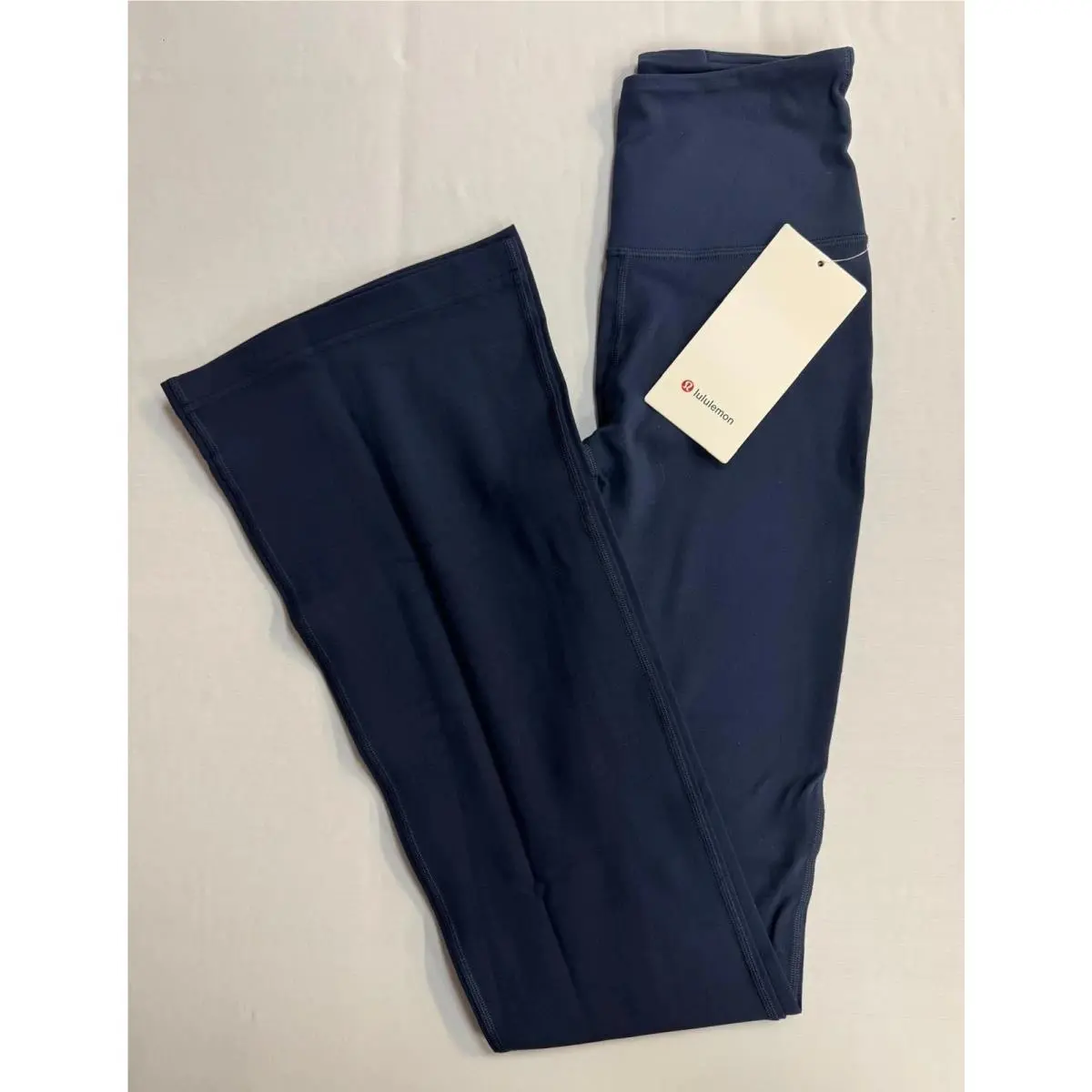 Lululemon Groove Nulu Shr Flared Pant Regular. True Navy. Size 0