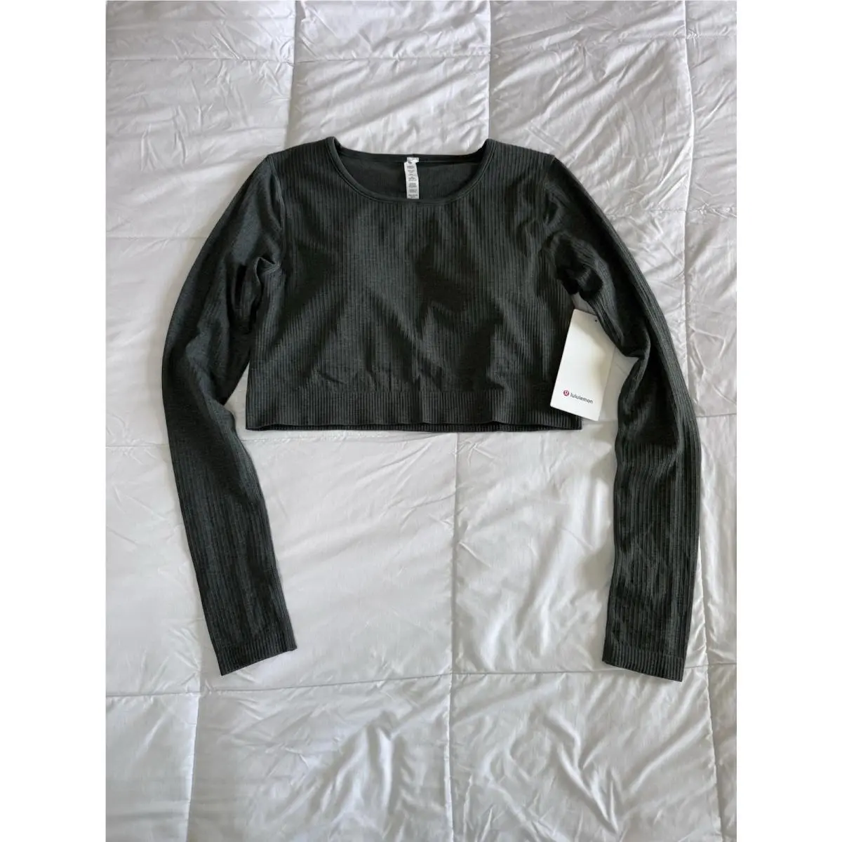 Lululemon Ebb to Street Sz 12 Long Sleeve Shirt Smoked Spruce Green W/ Bra