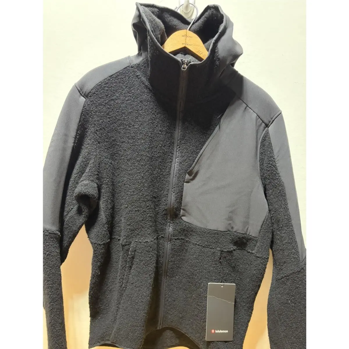 Lululemon Men`s M Tundra Trek Full Zip Hooded Jacket Black Sherpa Fleece