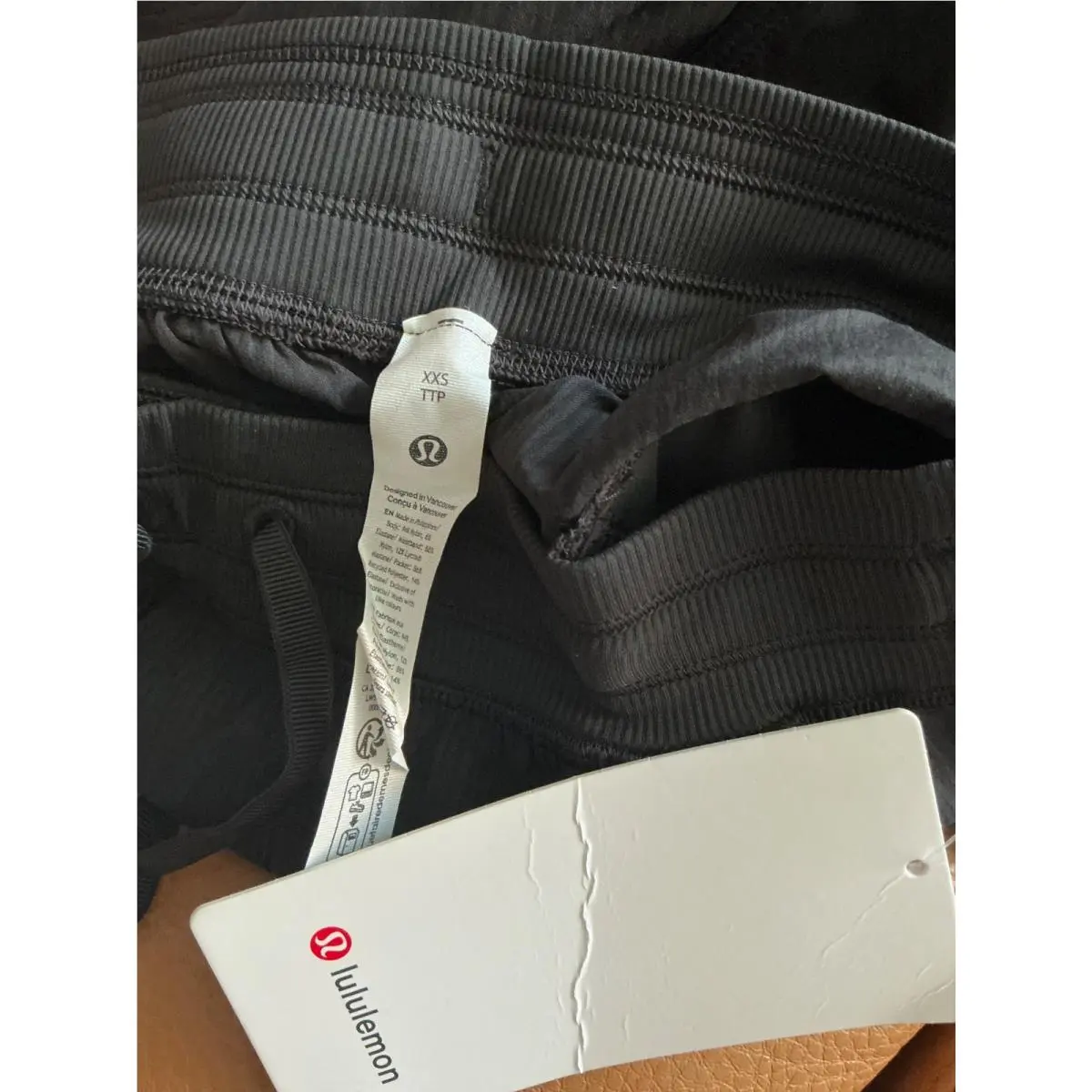 Lululemon clothing - Black 1