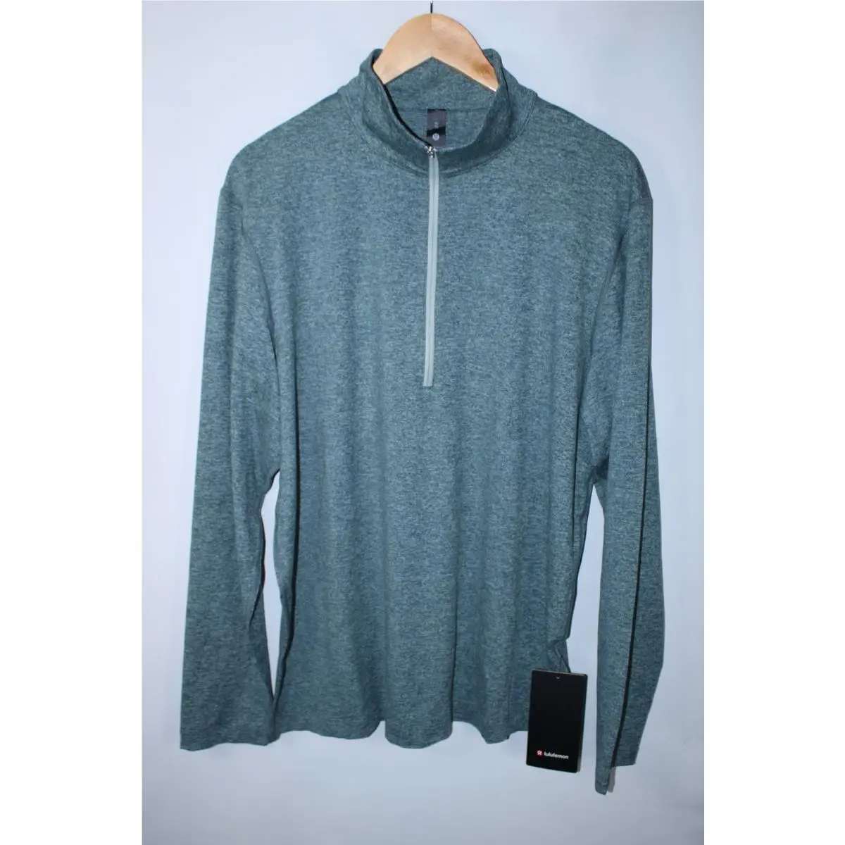 Lululemon Men`s XL Heathered Green Soft Jersey Half Zip Pullover