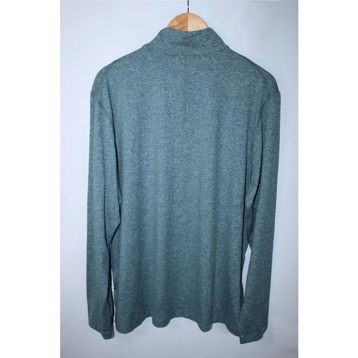 Lululemon clothing - Green (UPC: 000154830843) 4