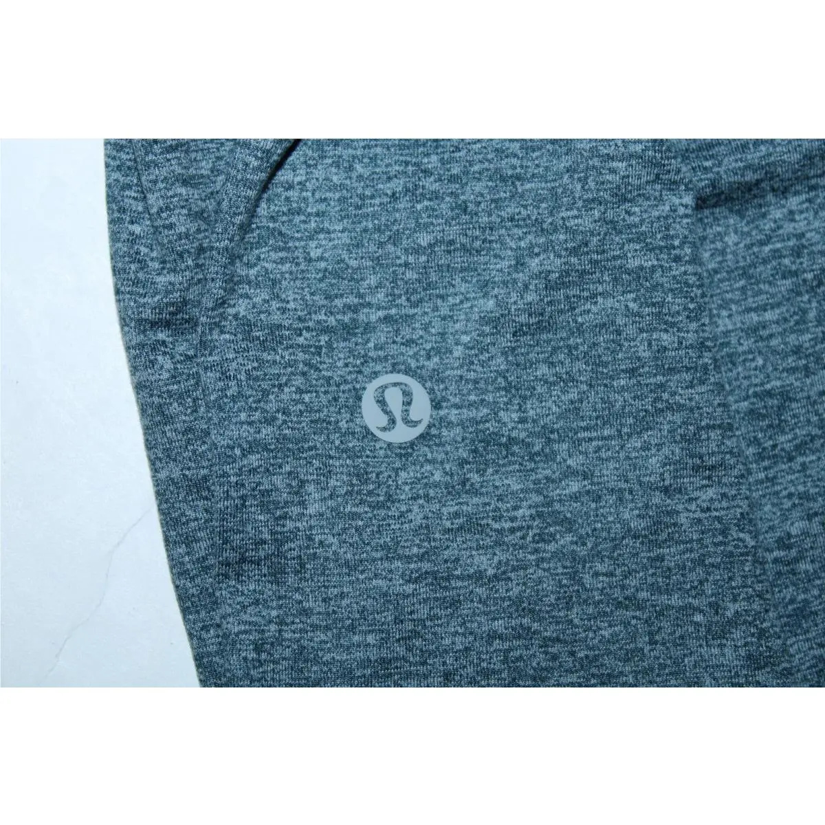 Lululemon clothing - Green (UPC: 000154830843) 7