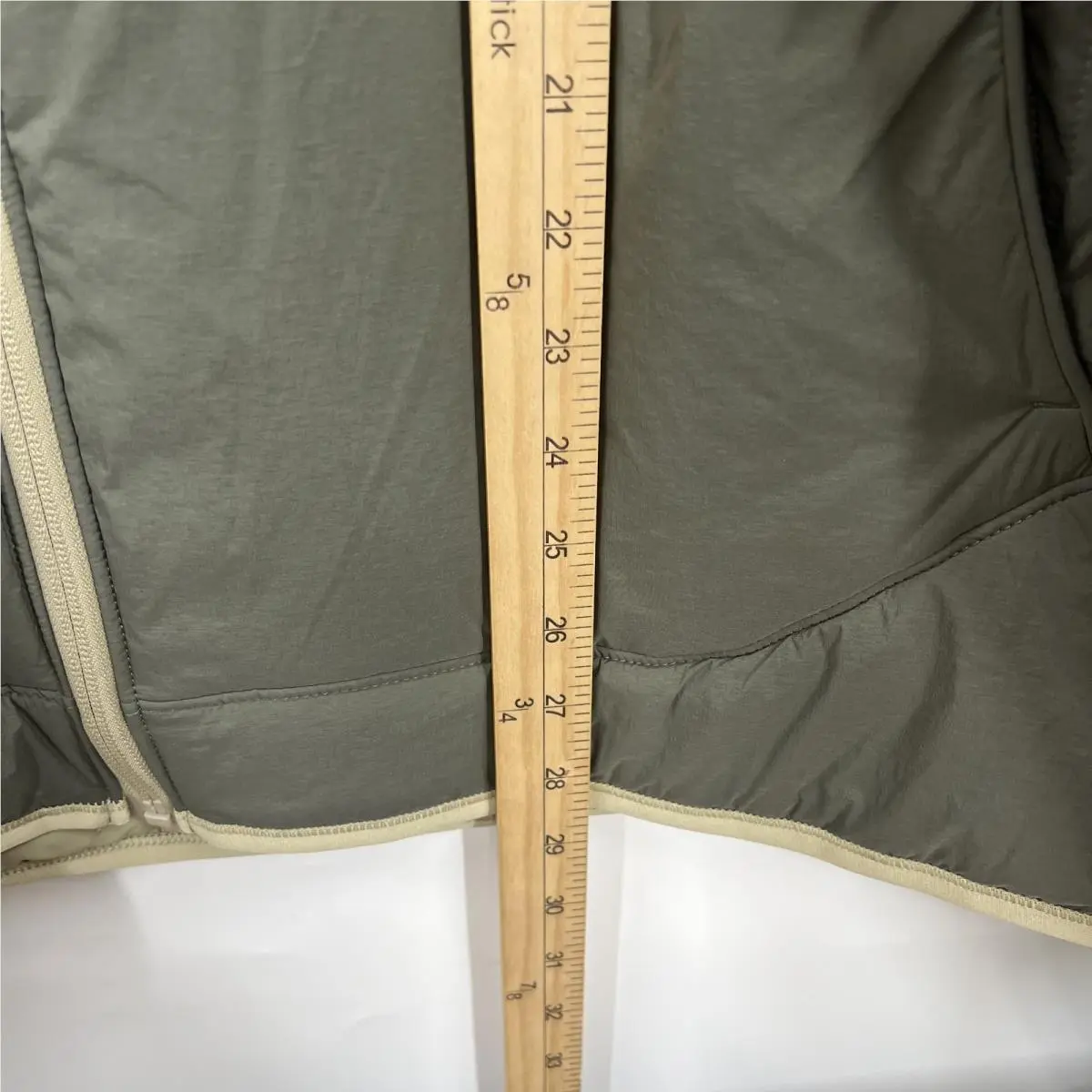 Lululemon clothing - Route Ready Lightweight Insulated Jacket - M4ARGS - Green 7
