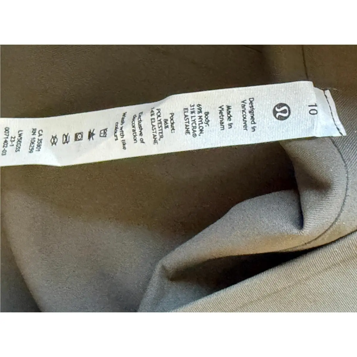 Lululemon clothing - Green 4