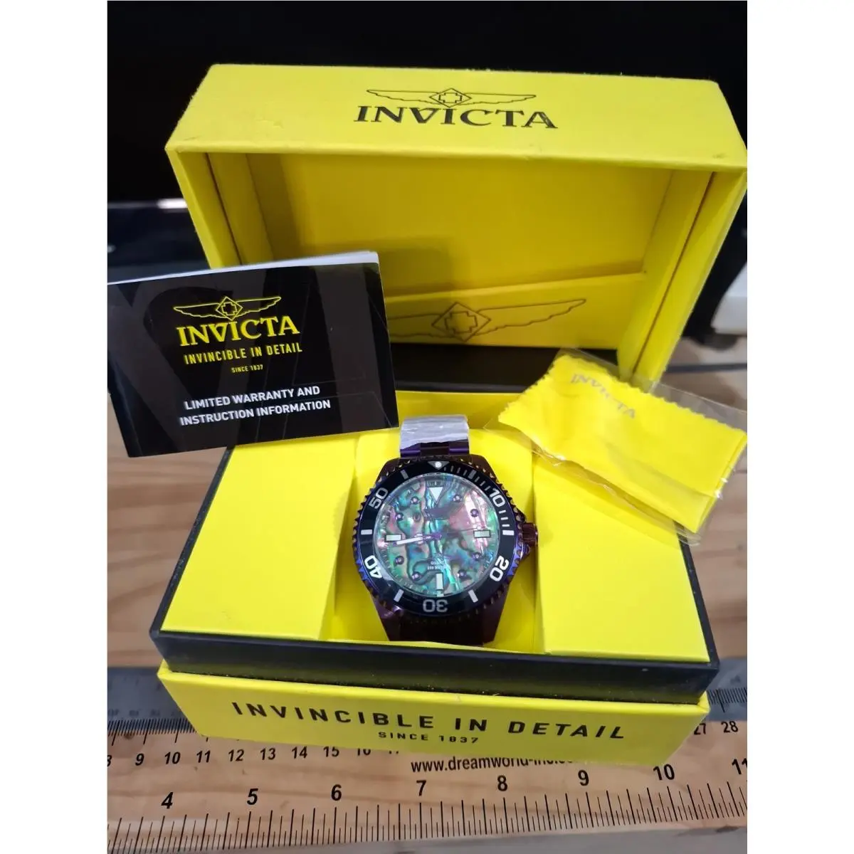 Pro Diver 39425 47mm Purple Abalone Diamond Dial 200M by Invicta