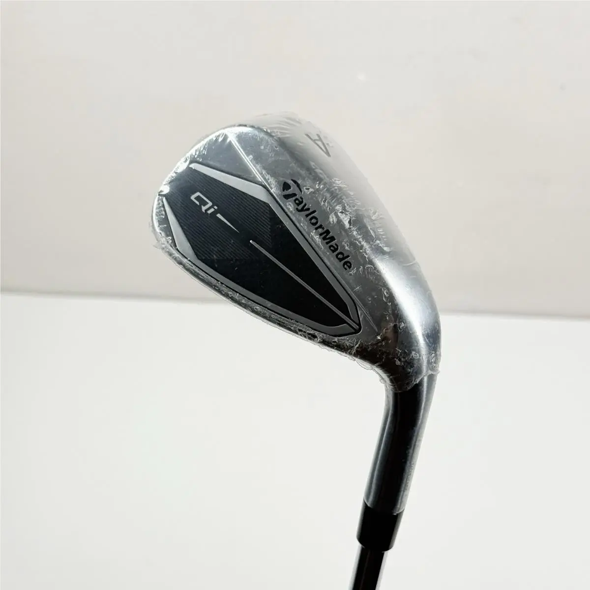 Taylormade Qi AW Approaching Wedge RH Kbs Max MT 85 Regular Flex Steel Shaft