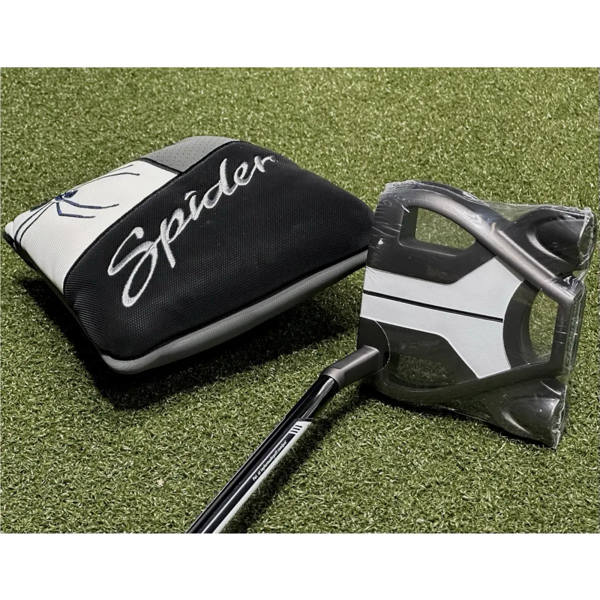 Taylormade Golf Spider Tour 3 Slant Neck Mallet Putter 35 w/ Headcover
