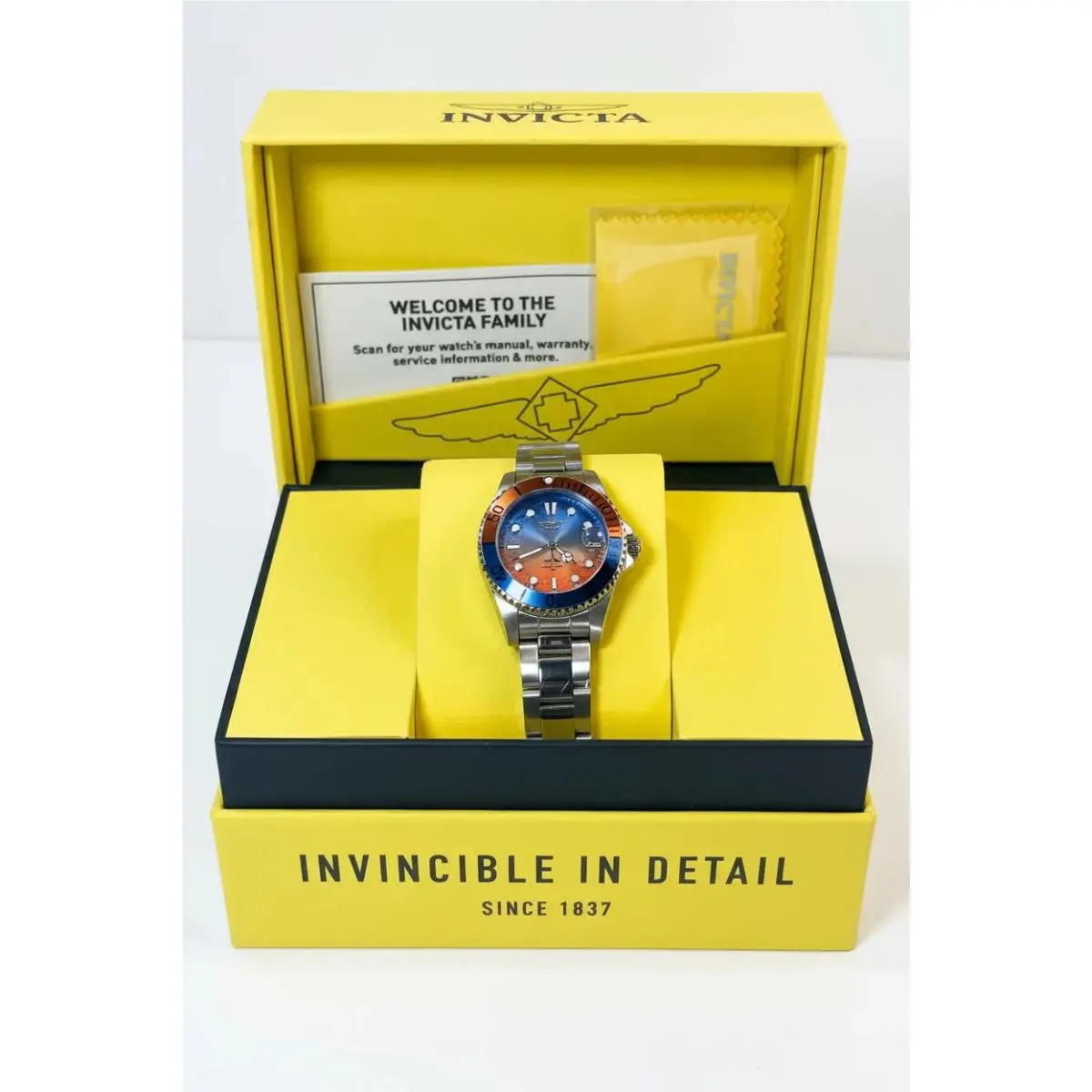 50929 Pro Diver  Ladies 34mm Steel Silver Dial Stainless Steel Watch by Invicta