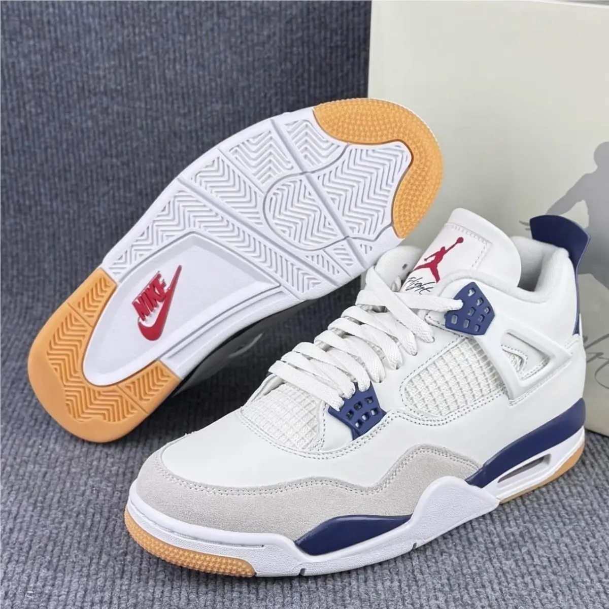 Nike shoes - White 5