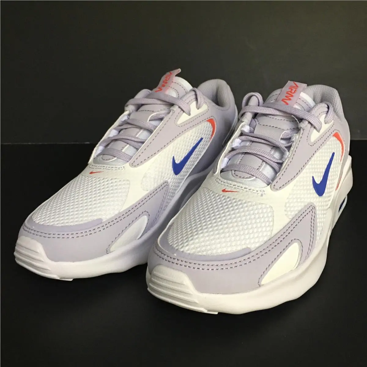 Nike shoes - White & Purple 0