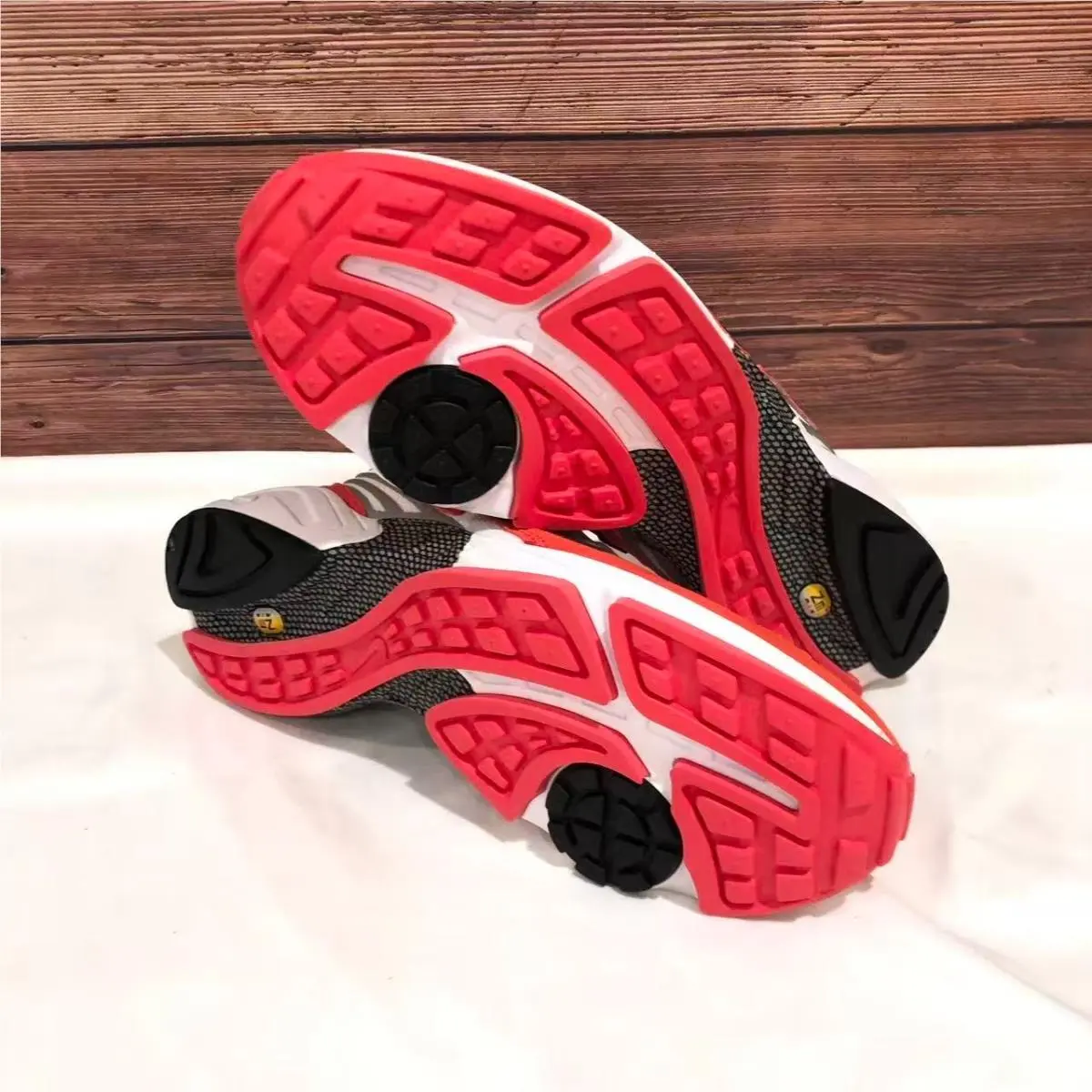 Nike shoes - Nike Air Ghost Racer - Air Ghost Racer - Red 12