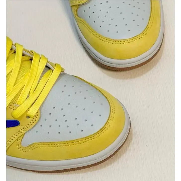 Nike shoes - Yellow 3