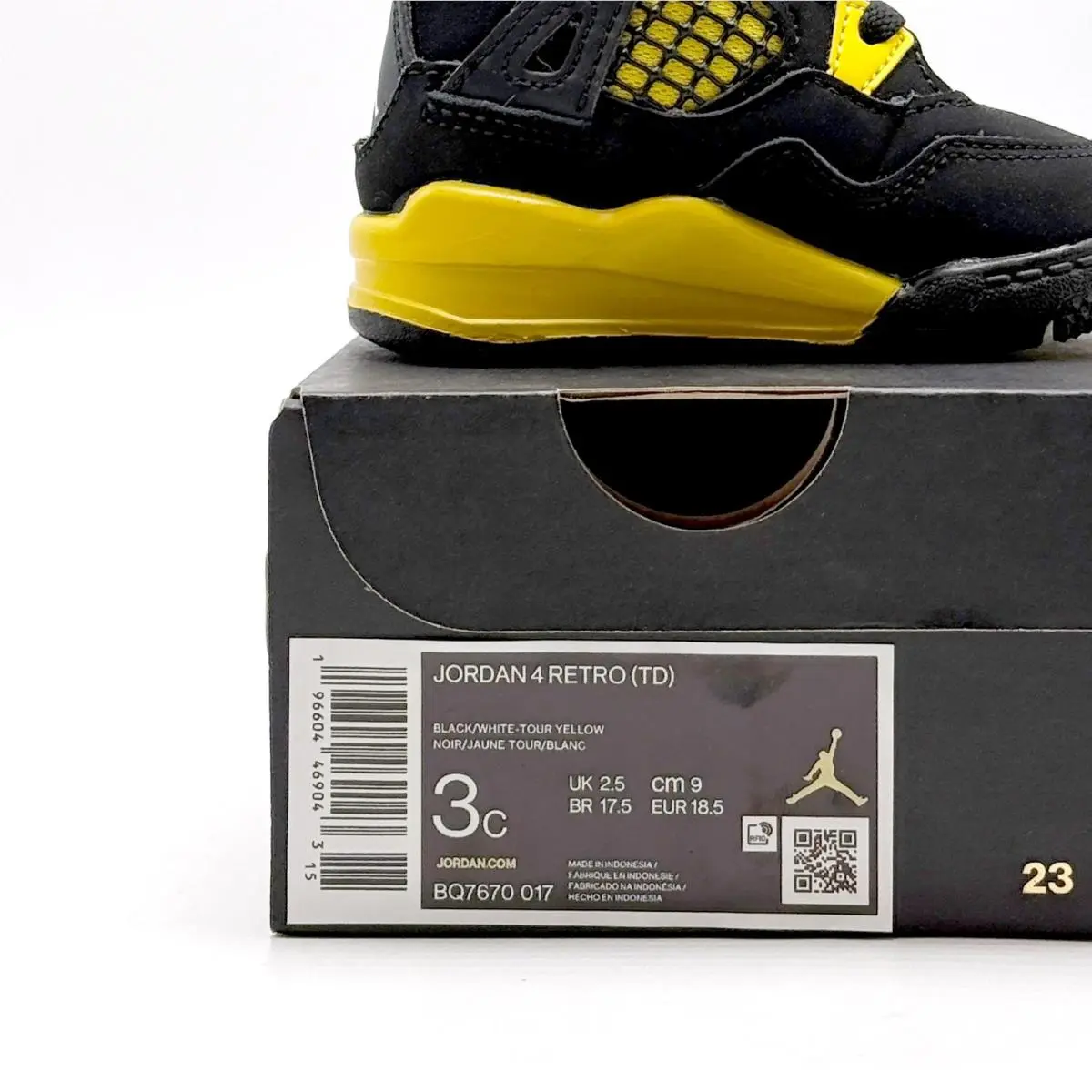 Nike shoes - Air Jordan 4 - Air - Black 4