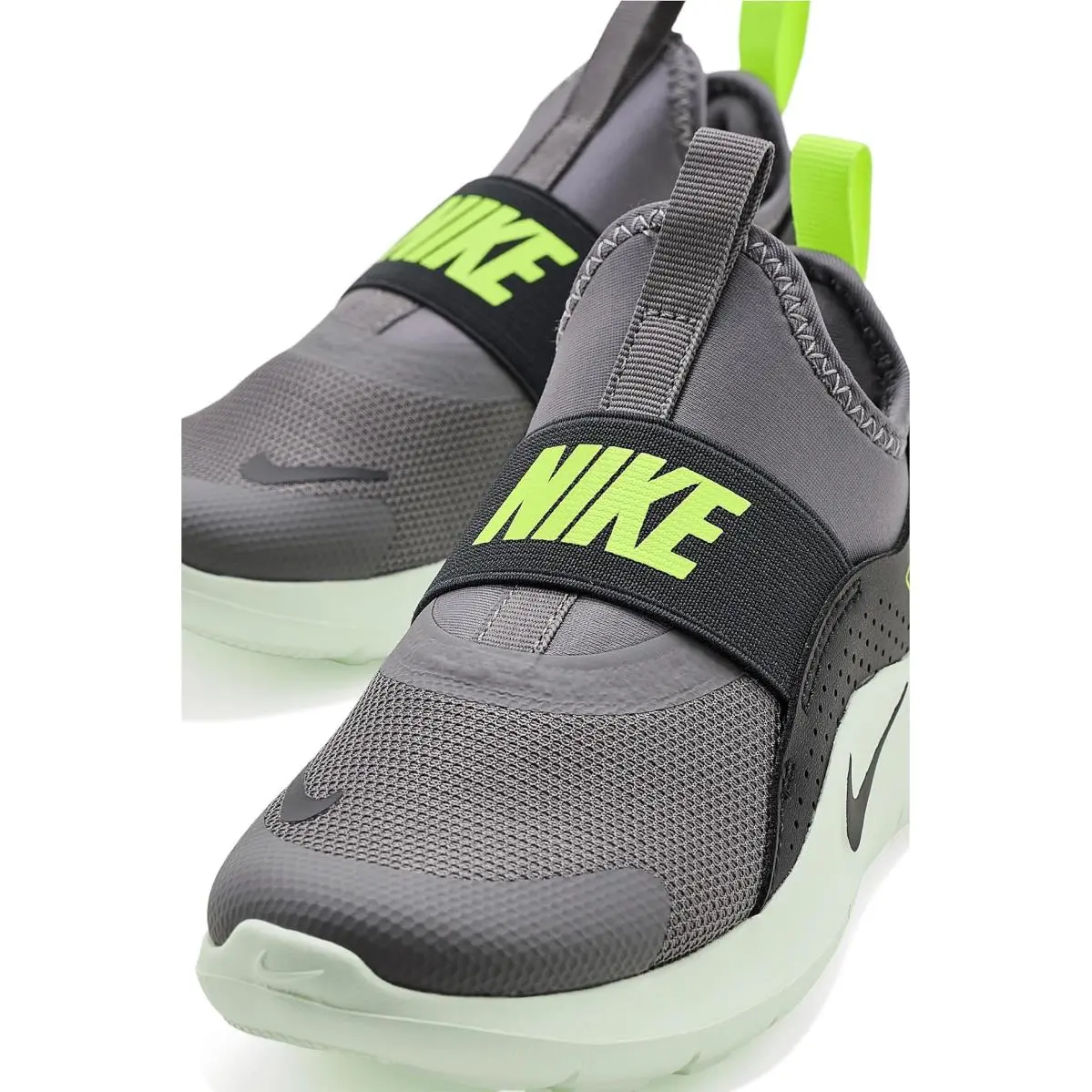 Nike shoes - Pencil Point/Anthracite/Black/Volt Ice 4