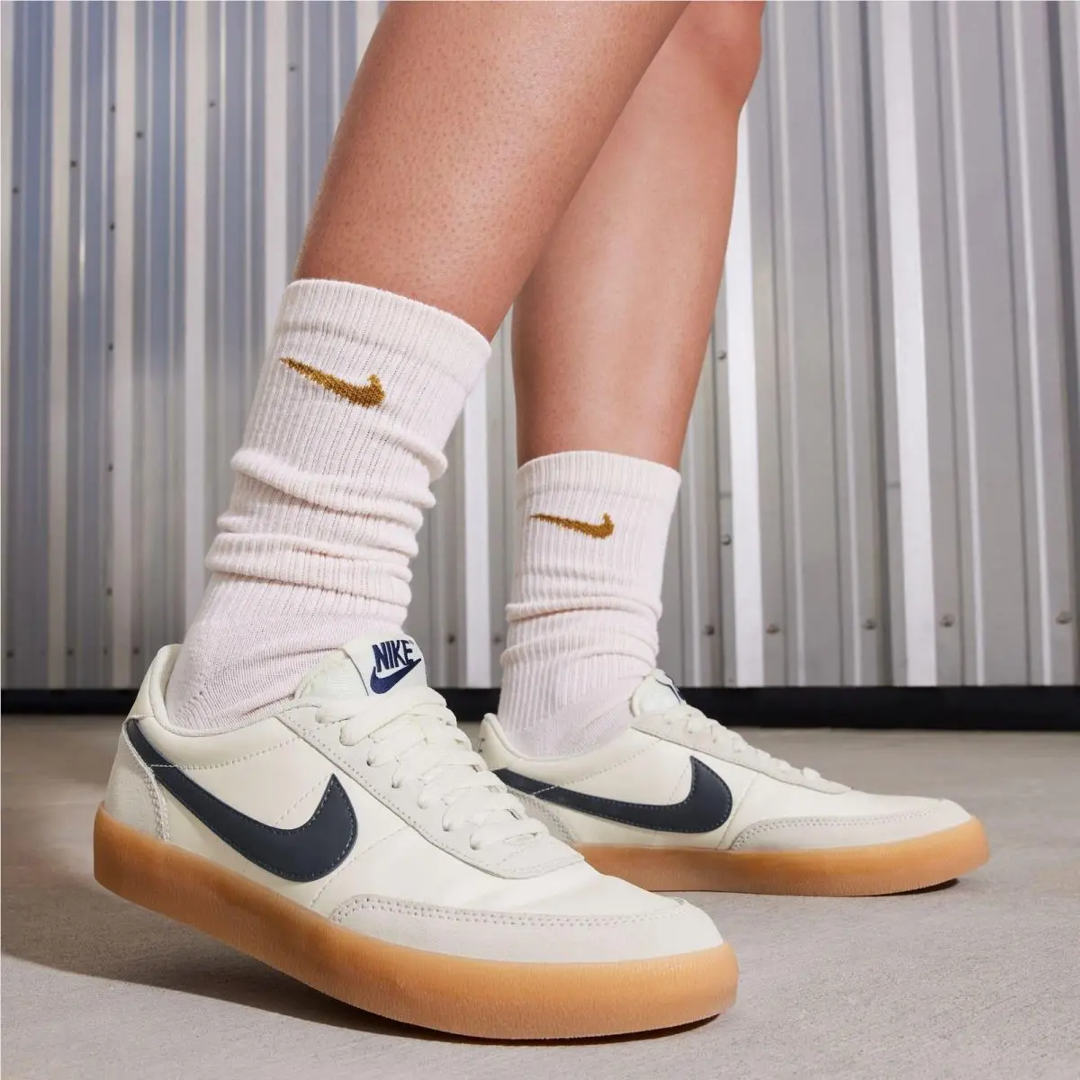 Nike shoes - Sail/Midnight Navy/Gum Yellow 2