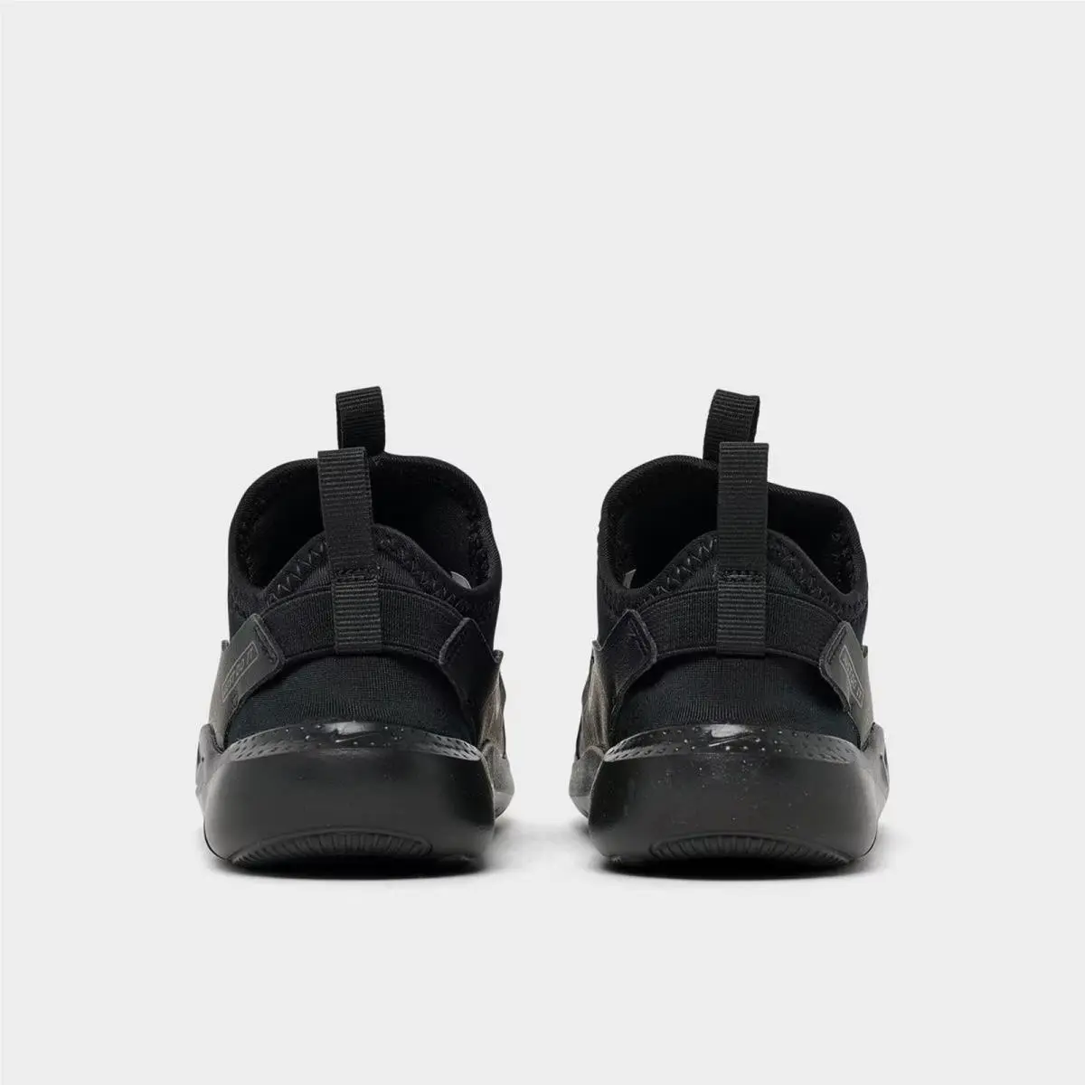 Nike shoes - IF2895 001 - Black/Black/Anthracite 2