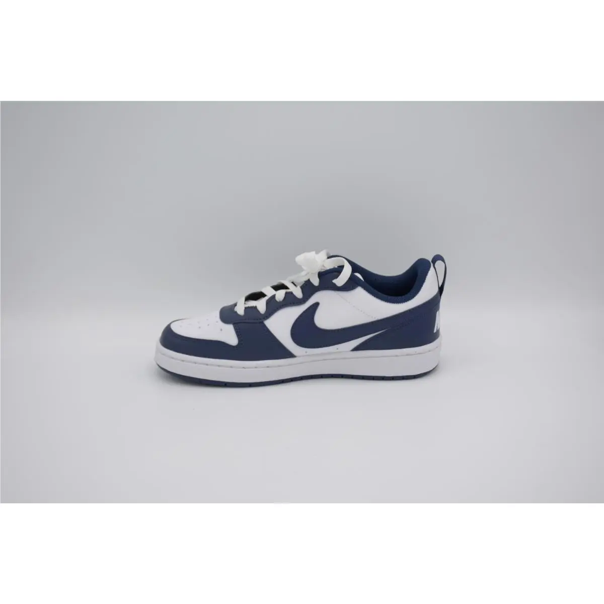 Nike shoes - Court Borough Low GS White Navy - 4.5Y - IQ2722 - White 1