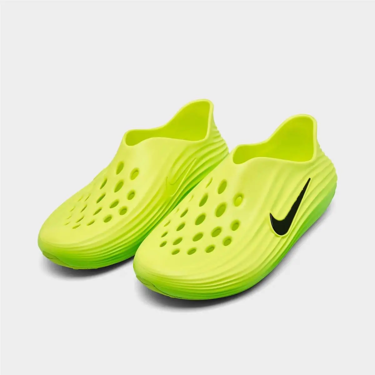 Nike shoes - HV5060 300 - Green Strike/Volt/Black 1